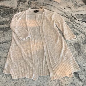 Absolutely creative worldwide top from stitch fix size medium ivory cardigan